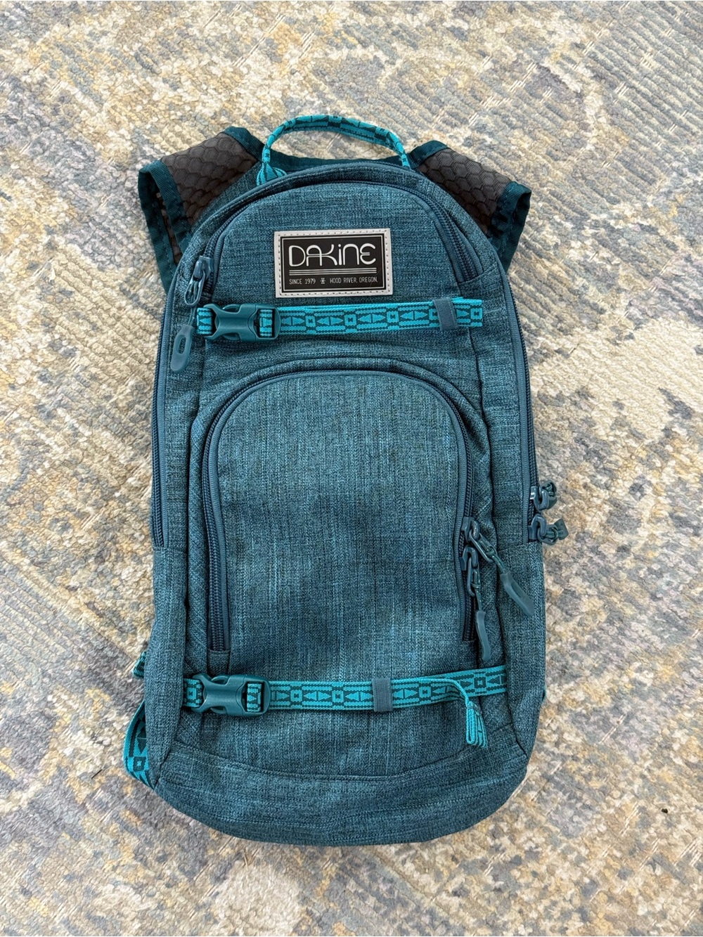 Dakine Hiking Backpack - Teal Mountain Bike MTB Pack - 2015